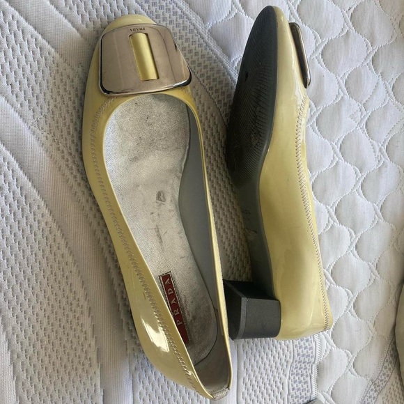 prada cream and silver kitten heels sz 36 - Picture 4 of 4